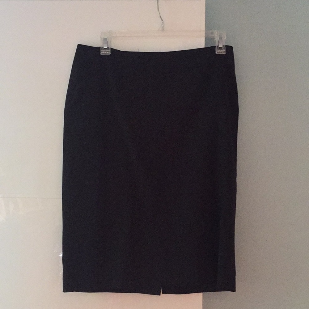 Jones New York pencil skirt, size 8